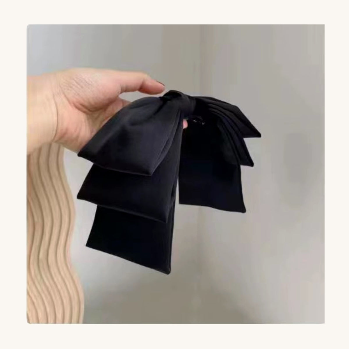 Bow Black